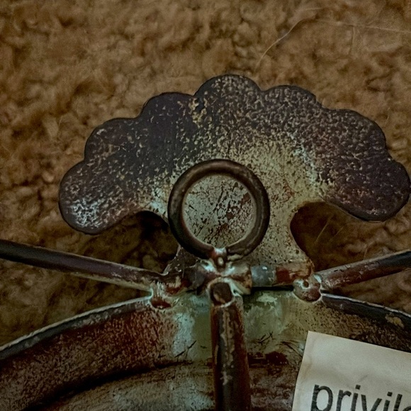 Decorative antique-looking Clock - stand up or hang - Picture 6 of 6